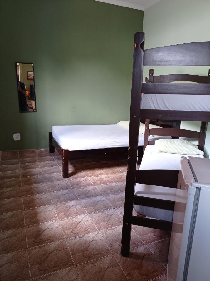 Menina Moca Pensão Olímpia